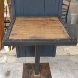 Industrial table metal and wood
