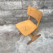 Series of 10 casala children's chairs in vintage light wood