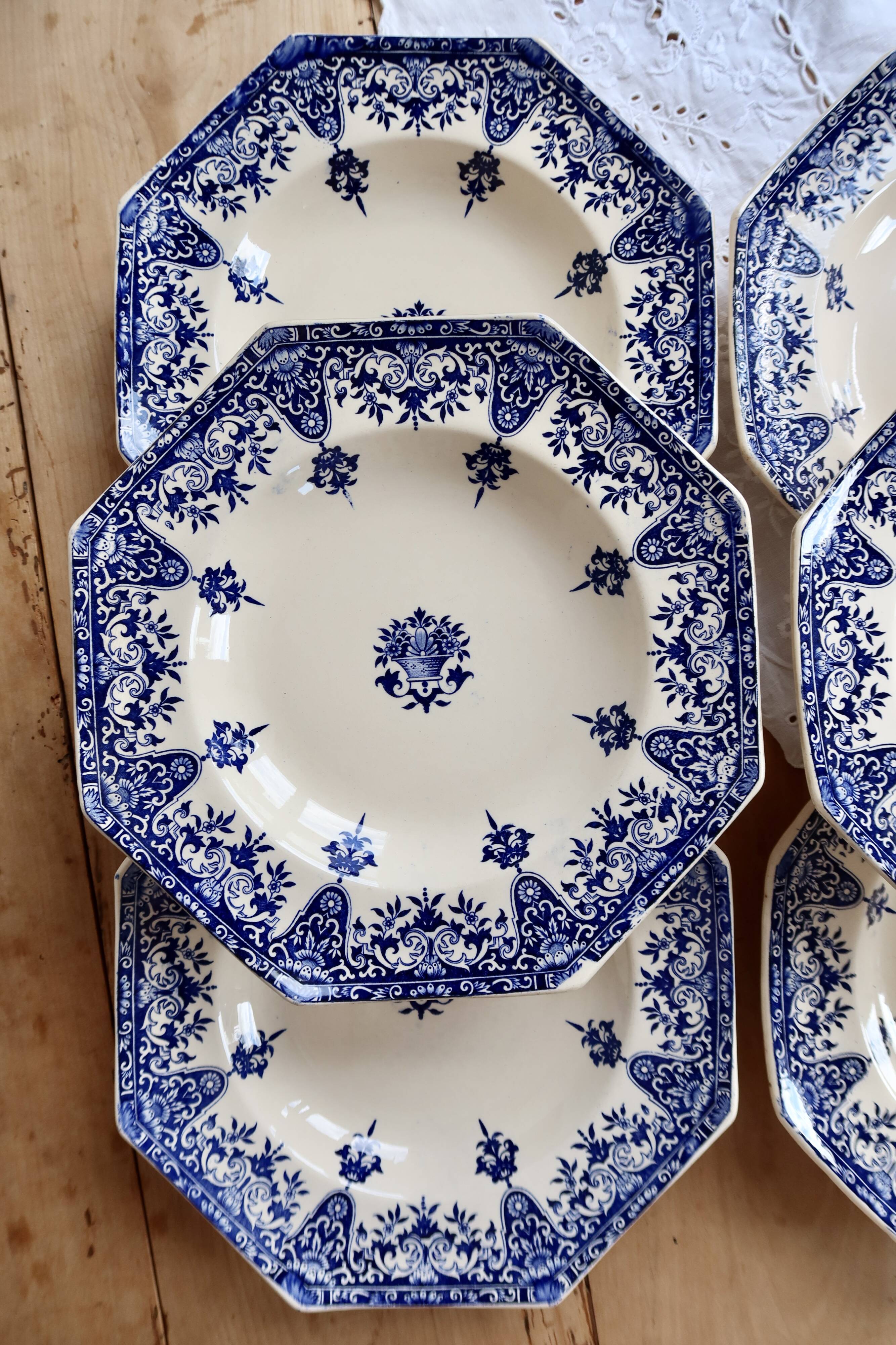 6 assiettes creuses terre de fer Longchamp Rouen XIXe siècle