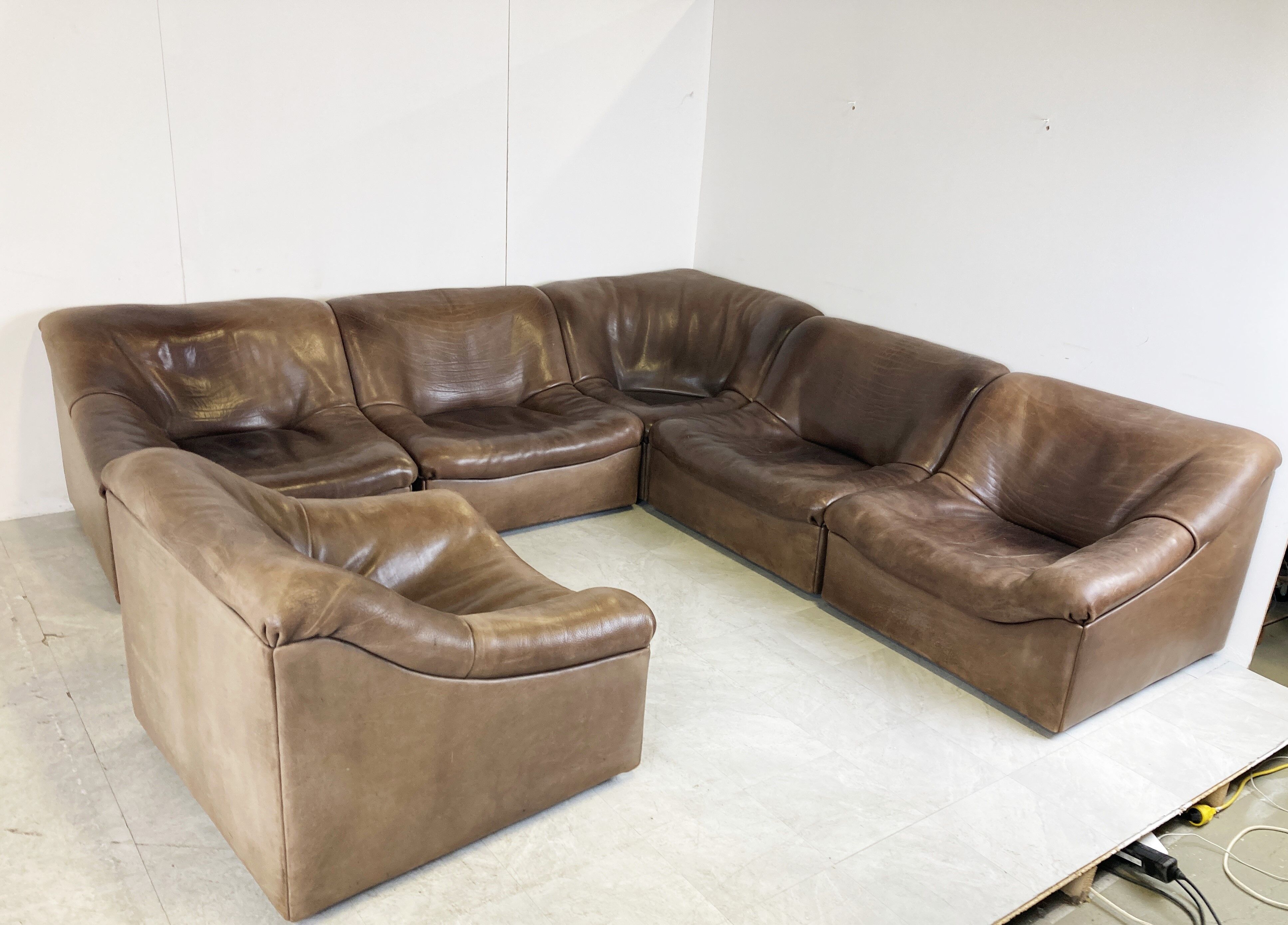 Vintage leather DS46 modular sofa by De Sede, 1970s