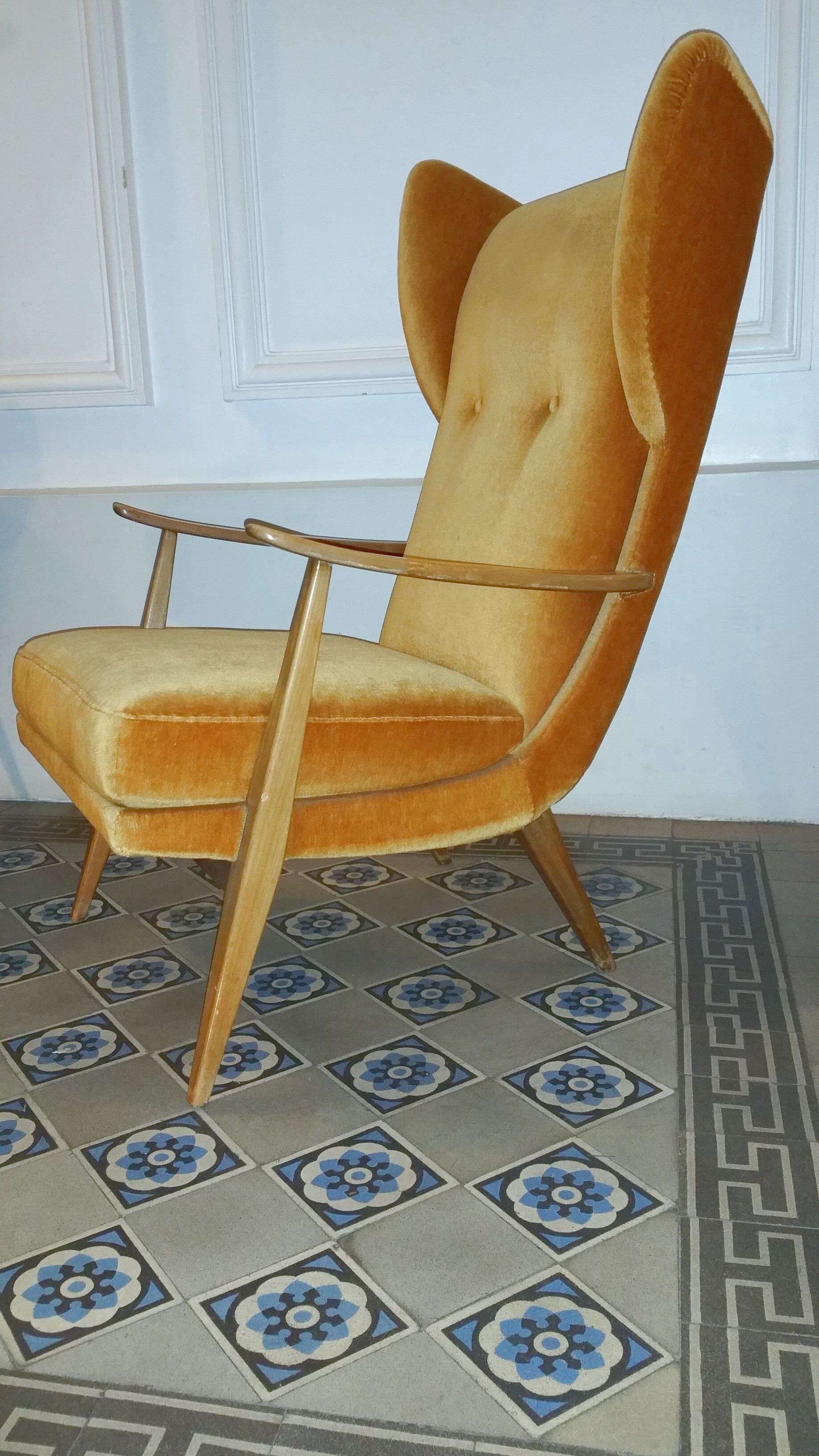 Wing armchair by  Wilhelm Knoll for Antimott
