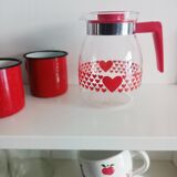 Coffee pot, heart pattern