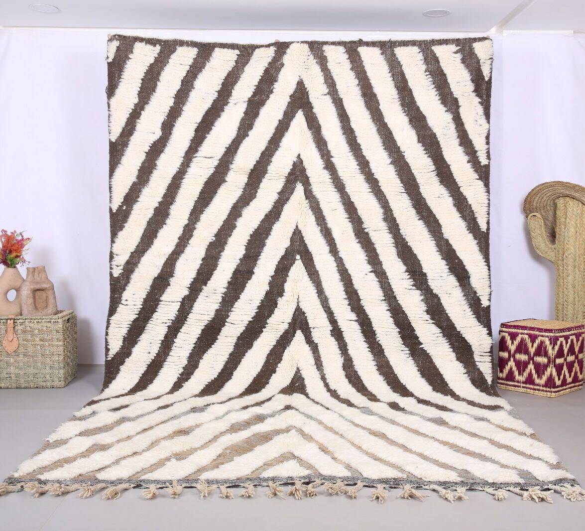 Handmade wool Berber rug 300X200 cm