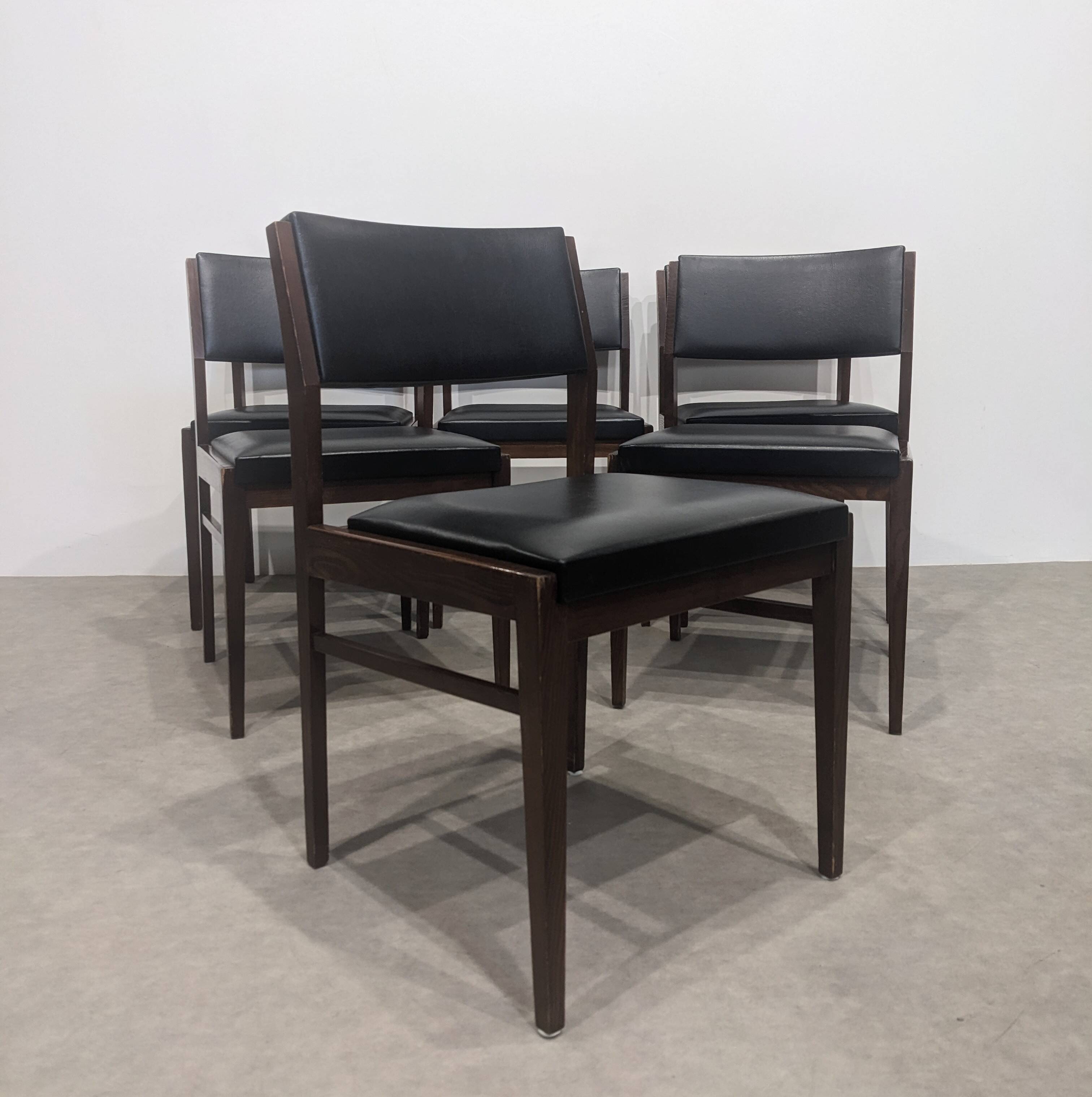 Set of 6 vintage chairs