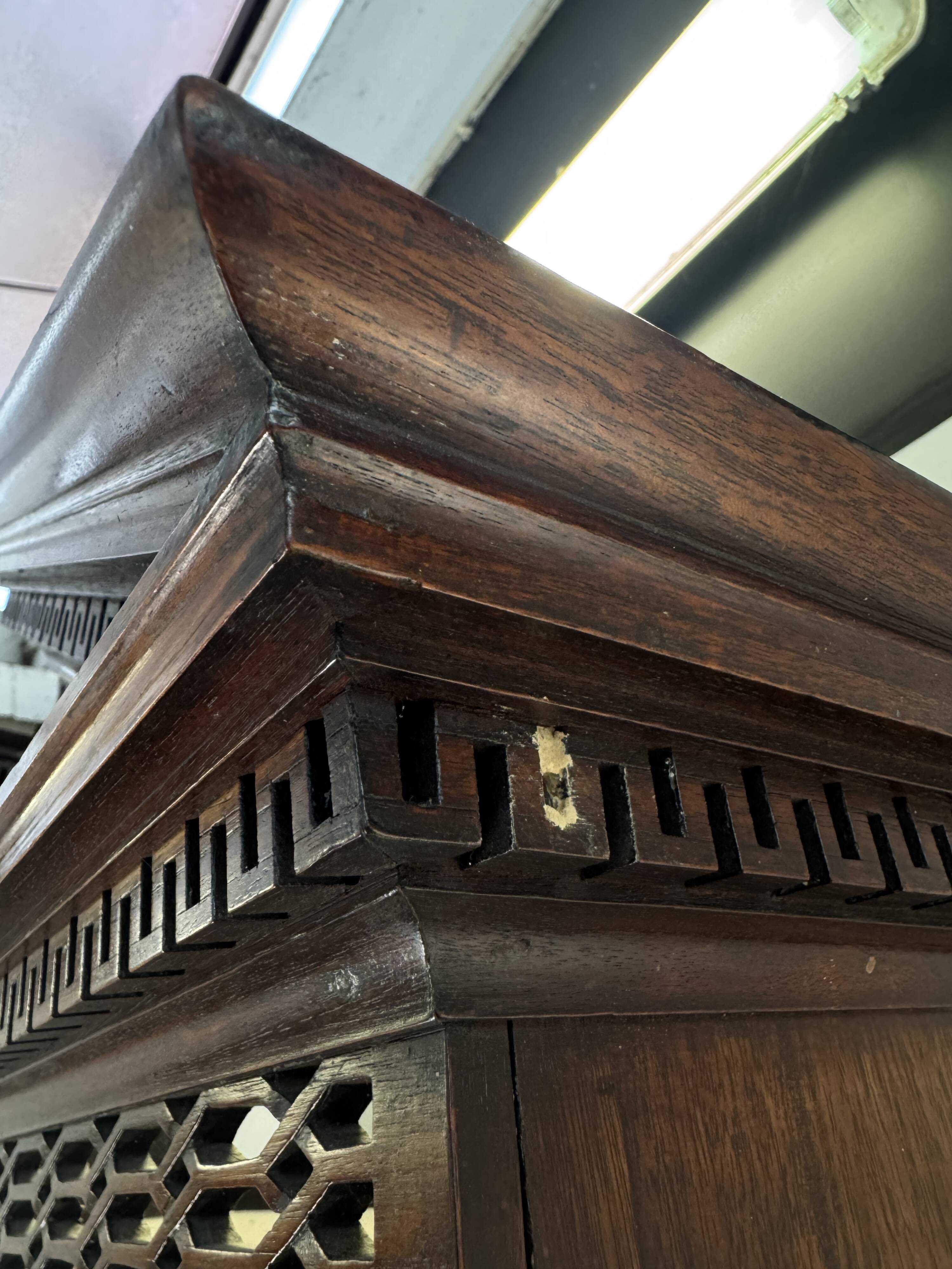 Bibliothèque Chippendale en acajou, Angleterre, circa 1770 — provenance doc