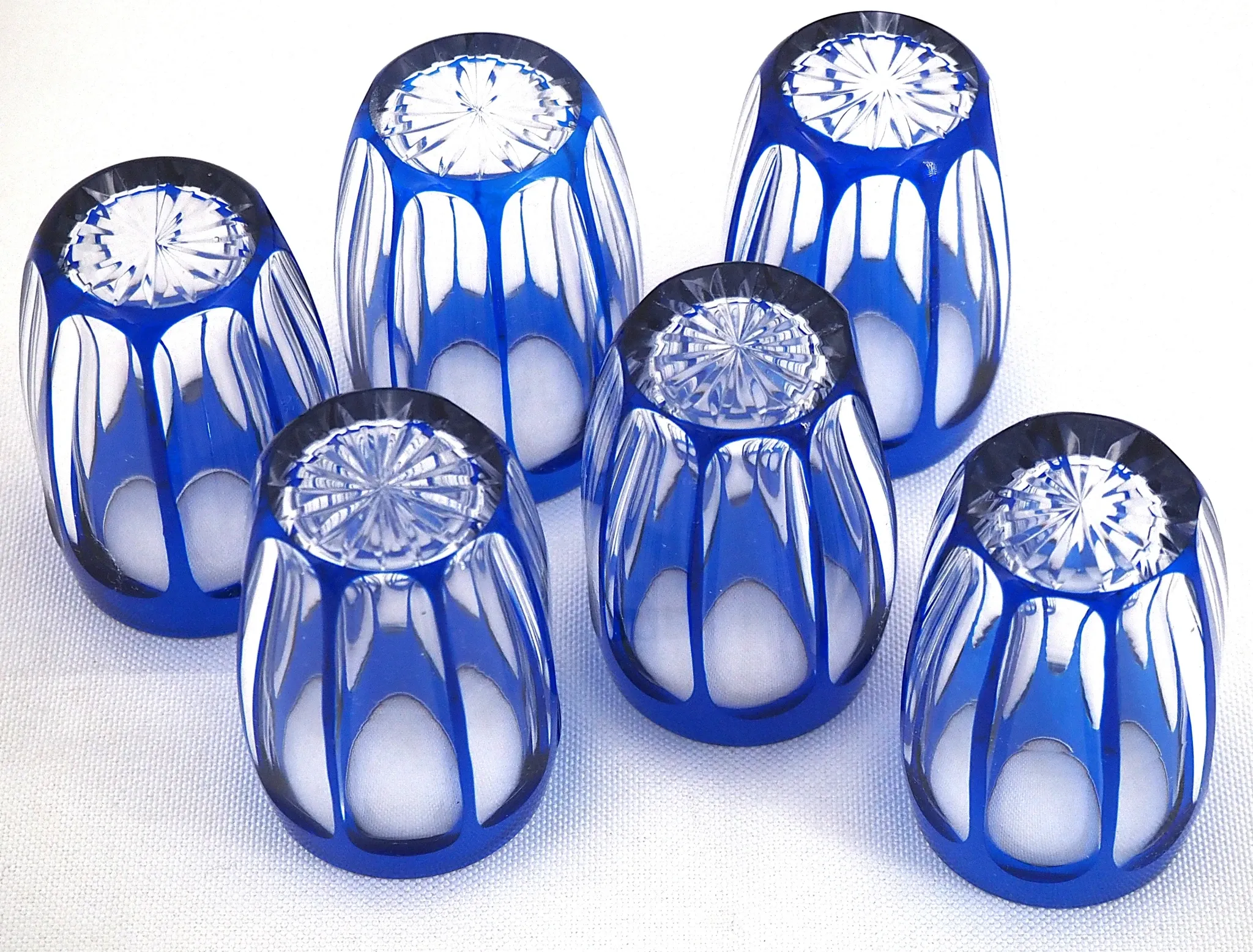 Saint Louis, 6 liqueur glasses, double blue crystal, excellent condition, Art Deco.