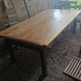 Farm table
