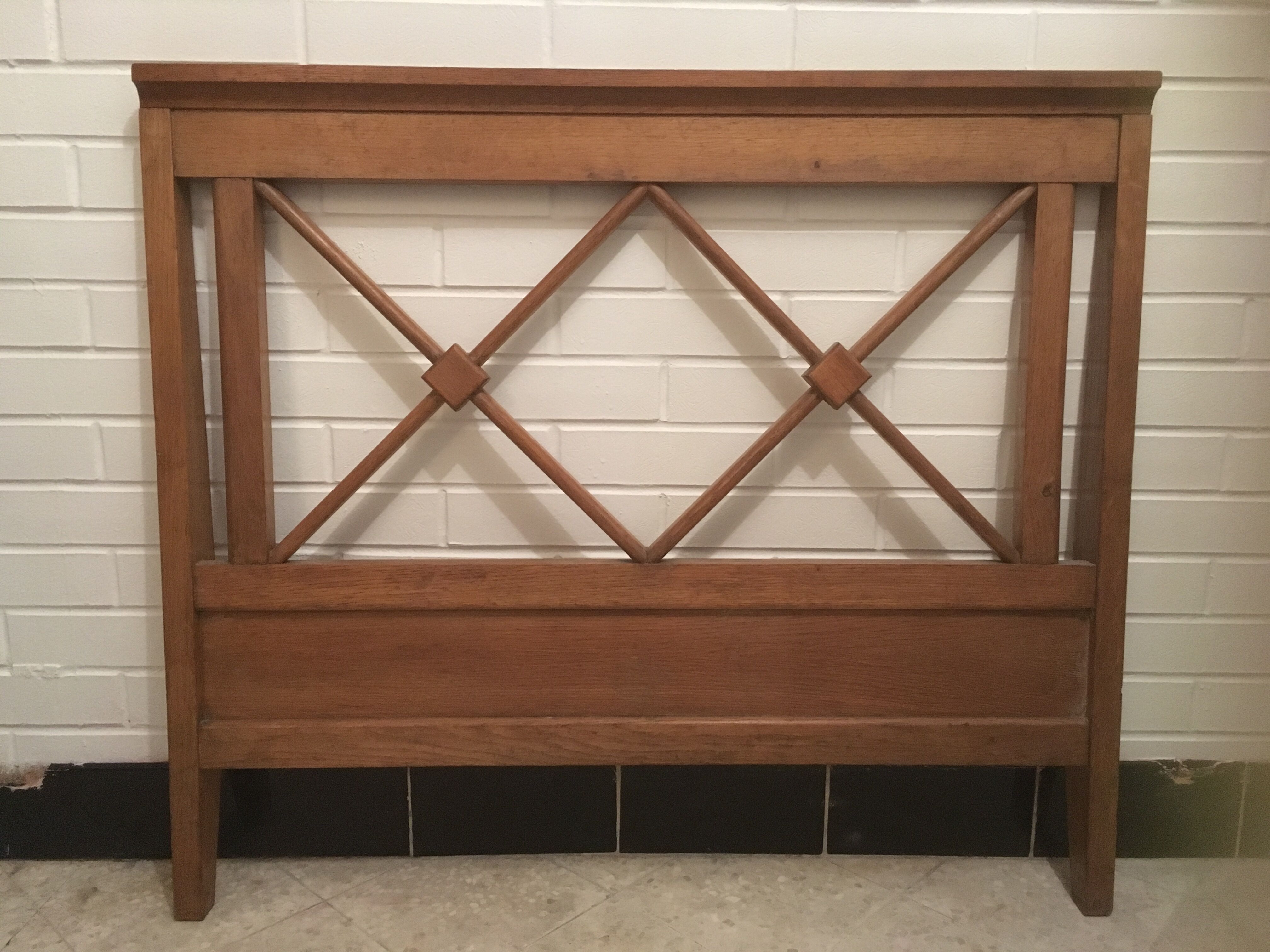 Lit années 50 en bois style scandinave