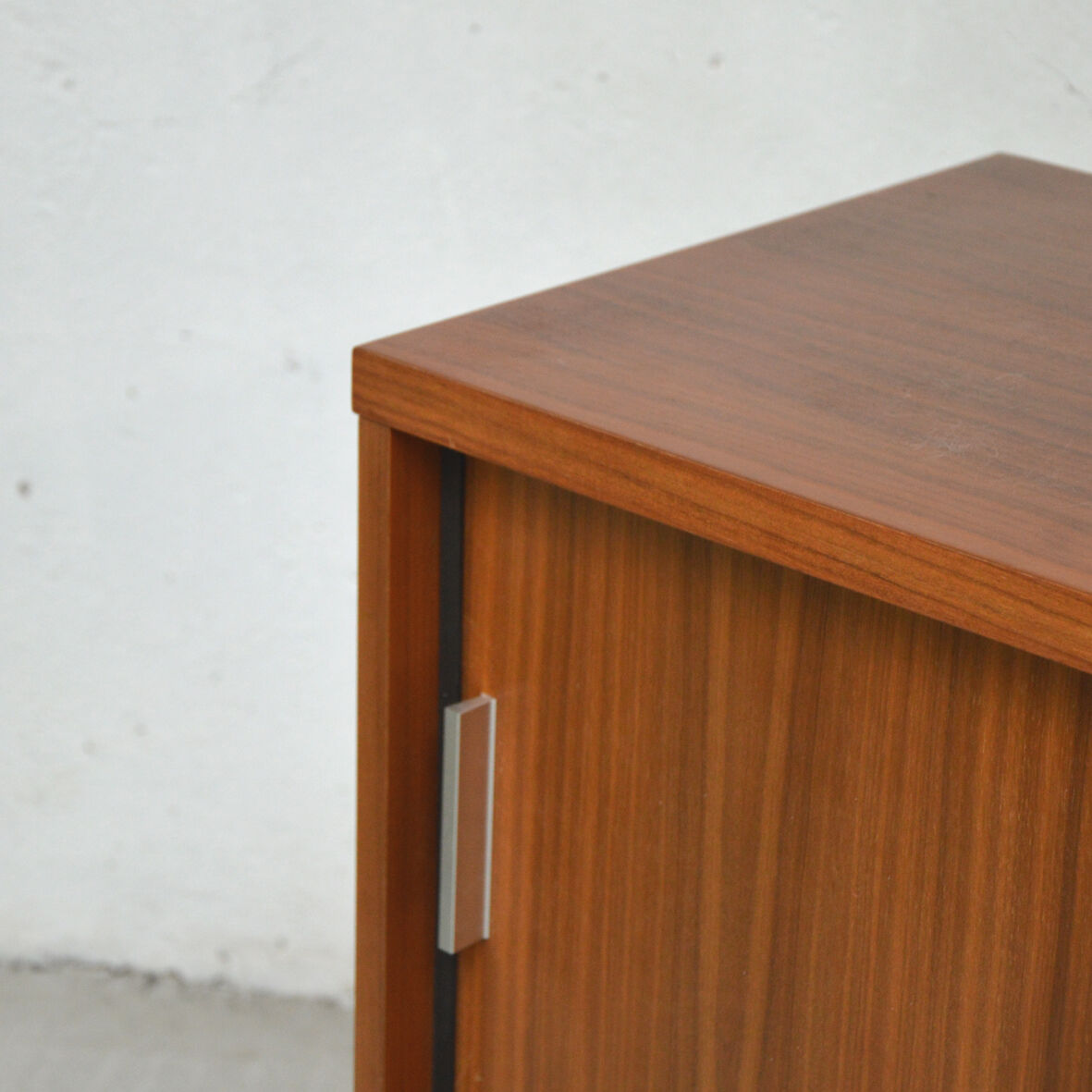 Metal foot sideboard, 1960