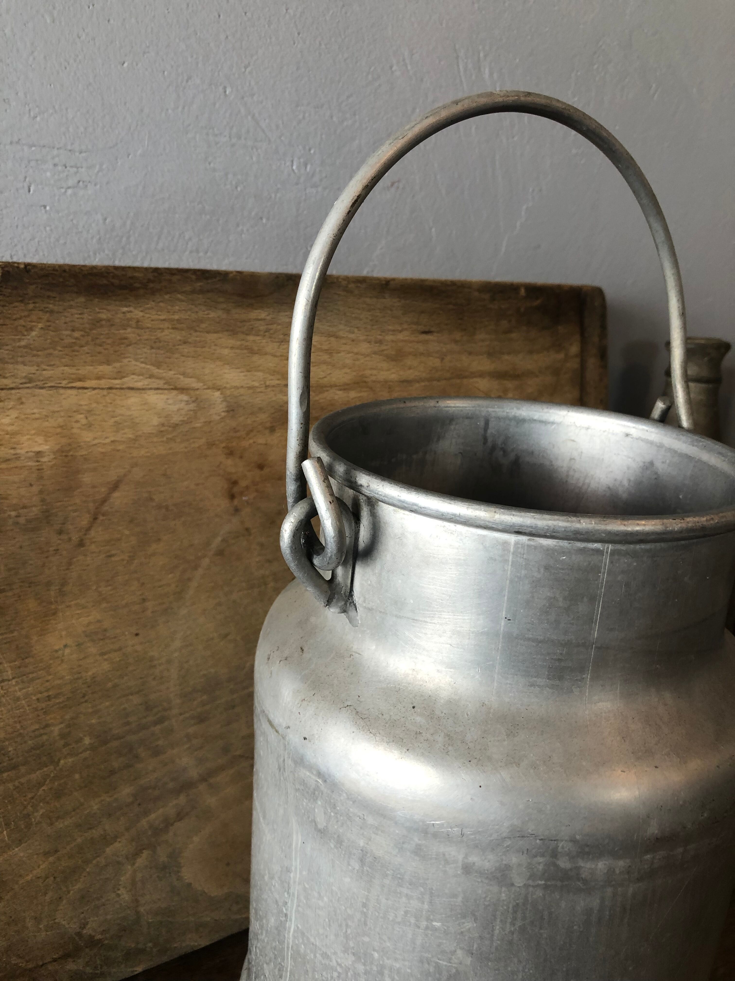 Zinc milk pot