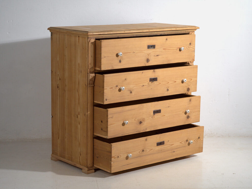 Central European high chest of drawers with four washed pine drawers – Central Europe, around 1900