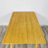Dining table by Tatra Nabytok