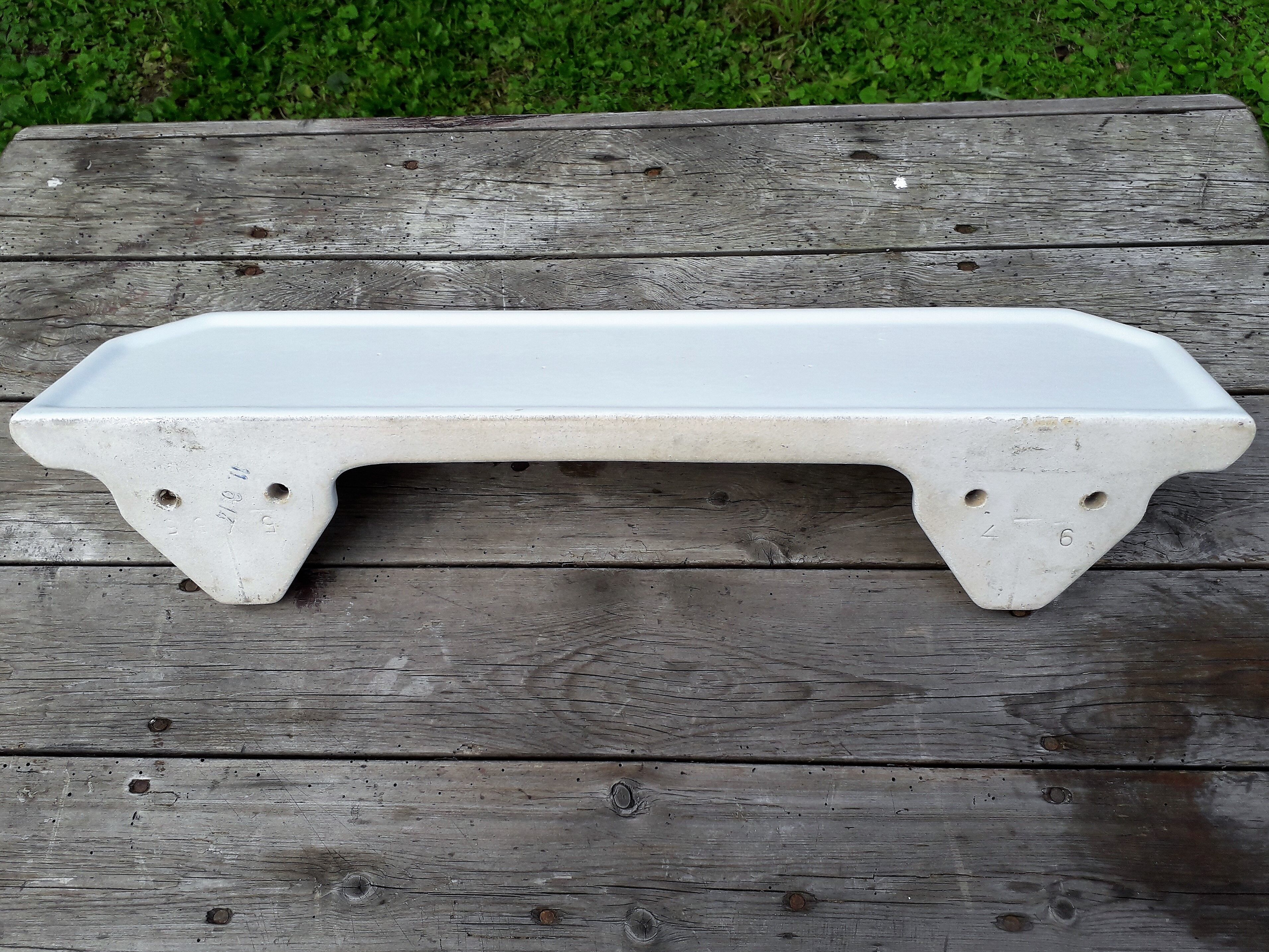 White ceramic shelf 1914 - 60x15cm