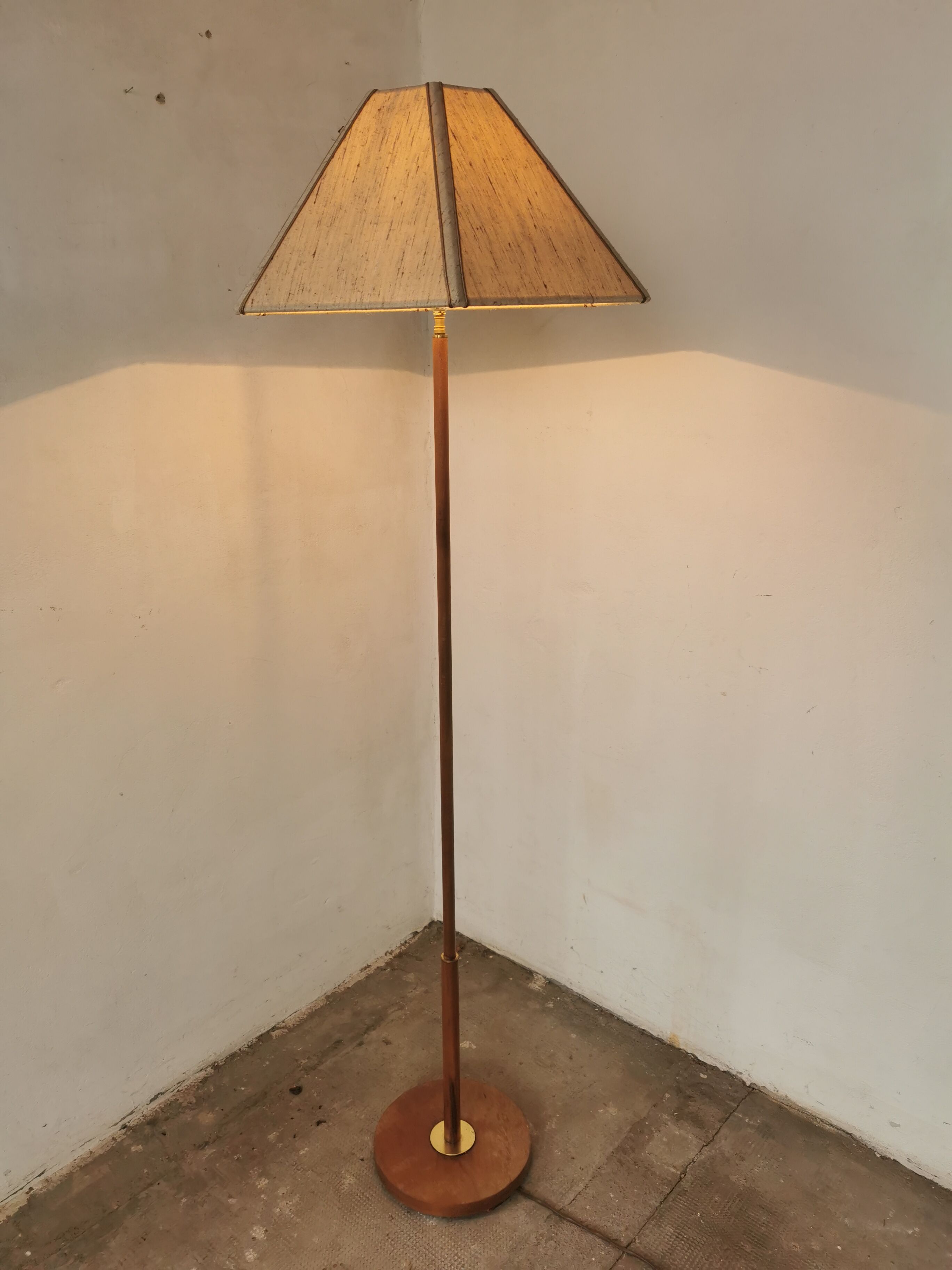 Scandinavian floor lamp 1960, wood and brass