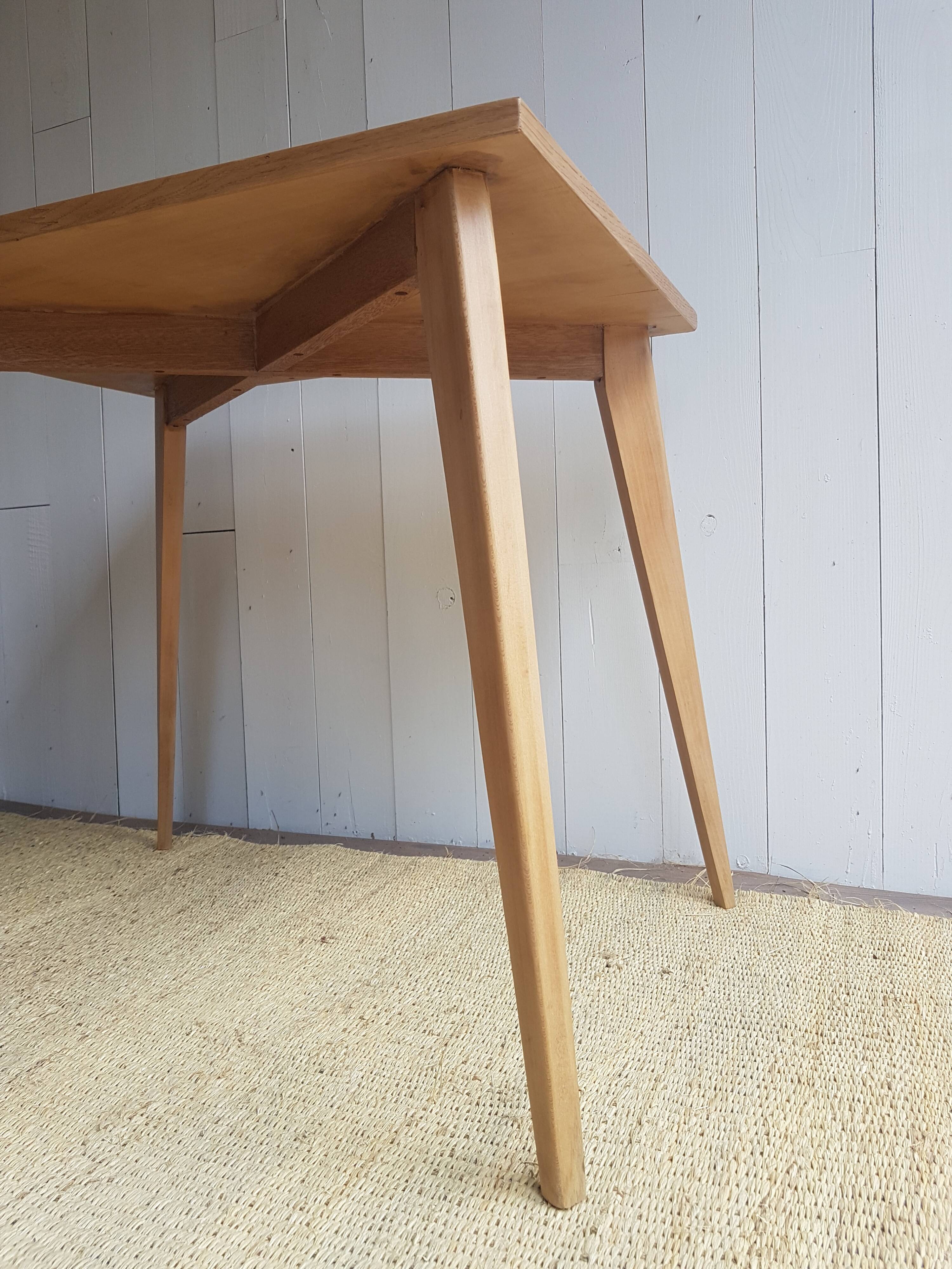 Bureau vintage rénovée