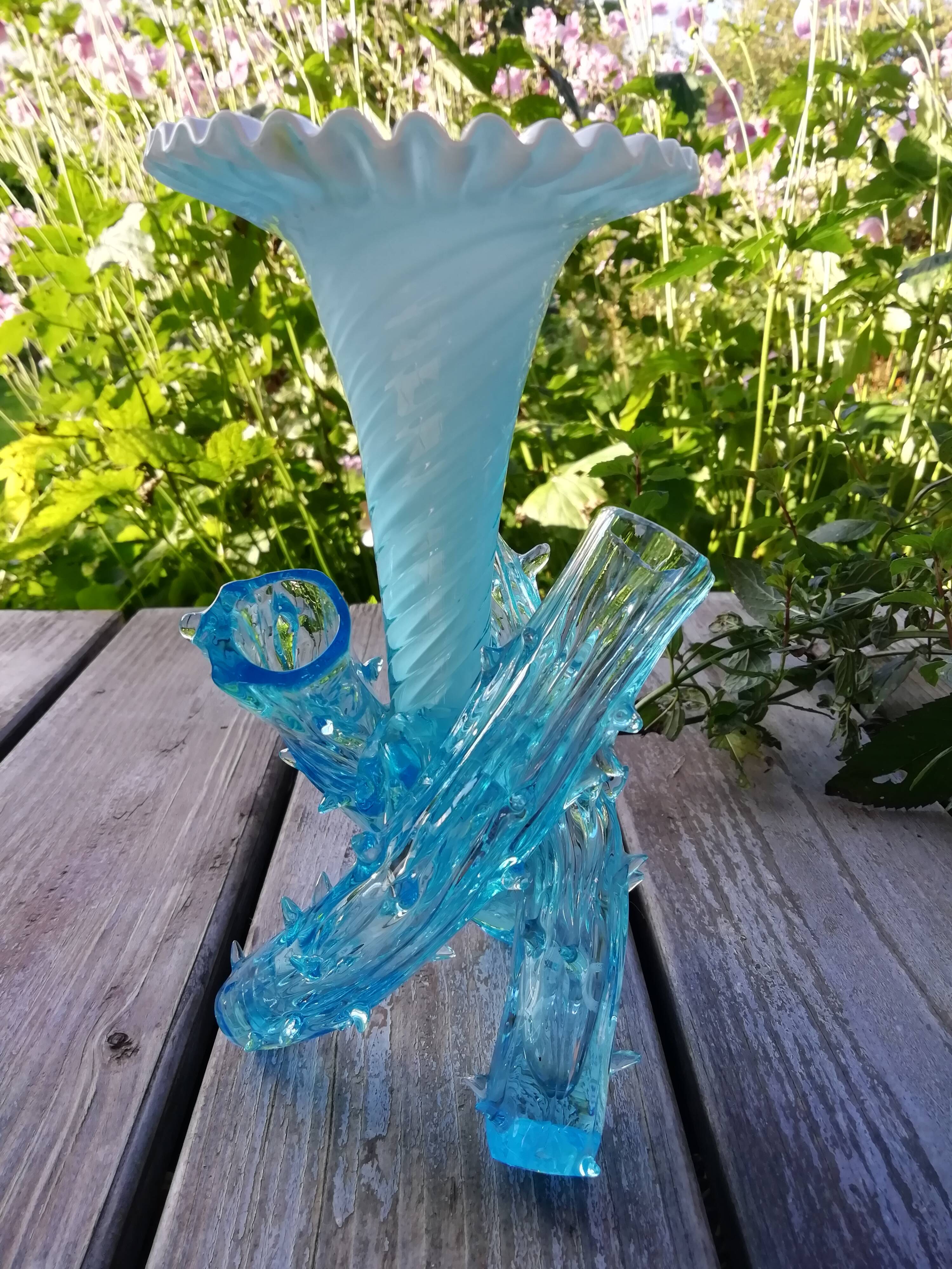 Tripod vase opaline branches