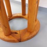 Vintage Scandinavian round dining table by Rainer Daumiller in pine from the 1960s.