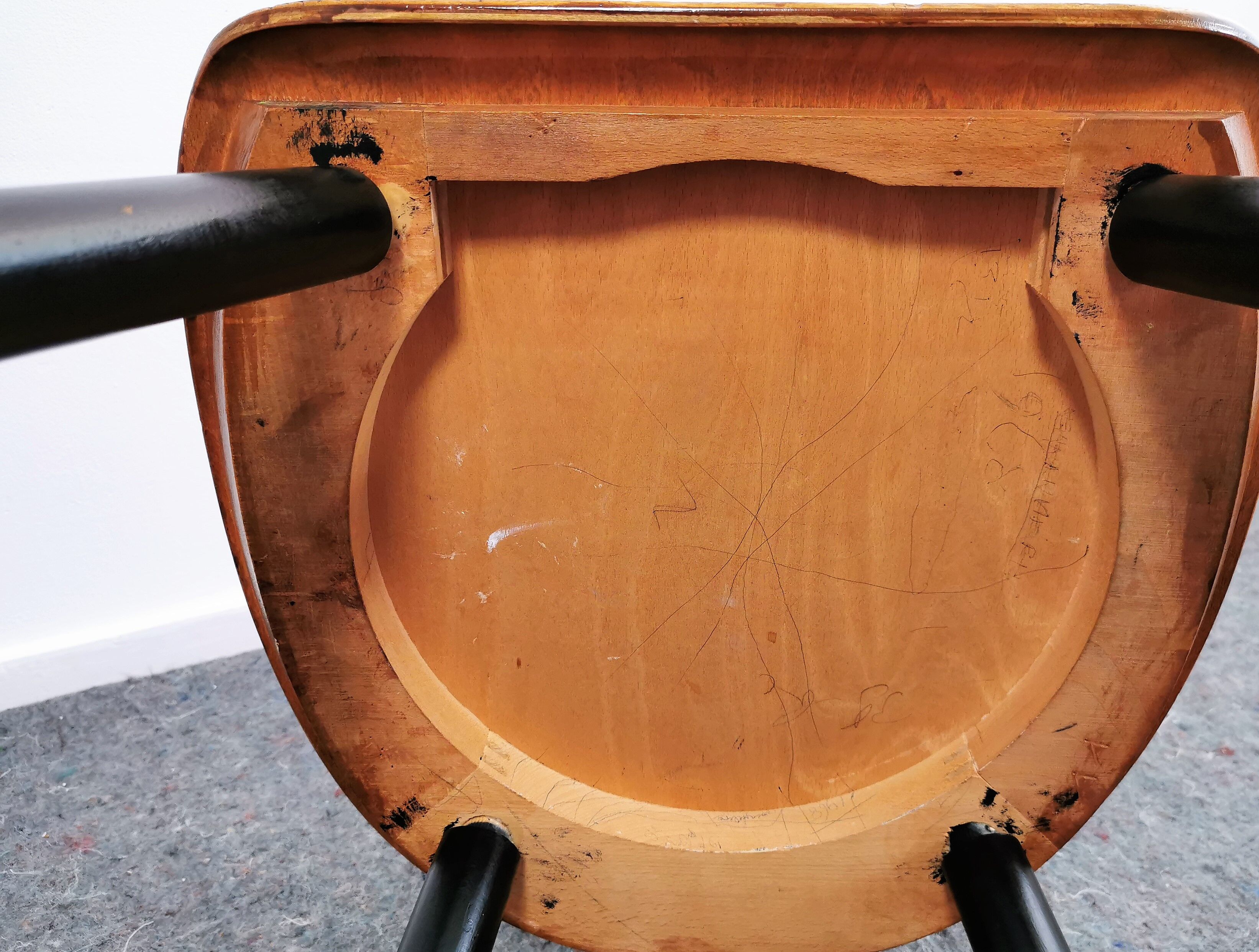 Chair by Ilmari Tapiovaara