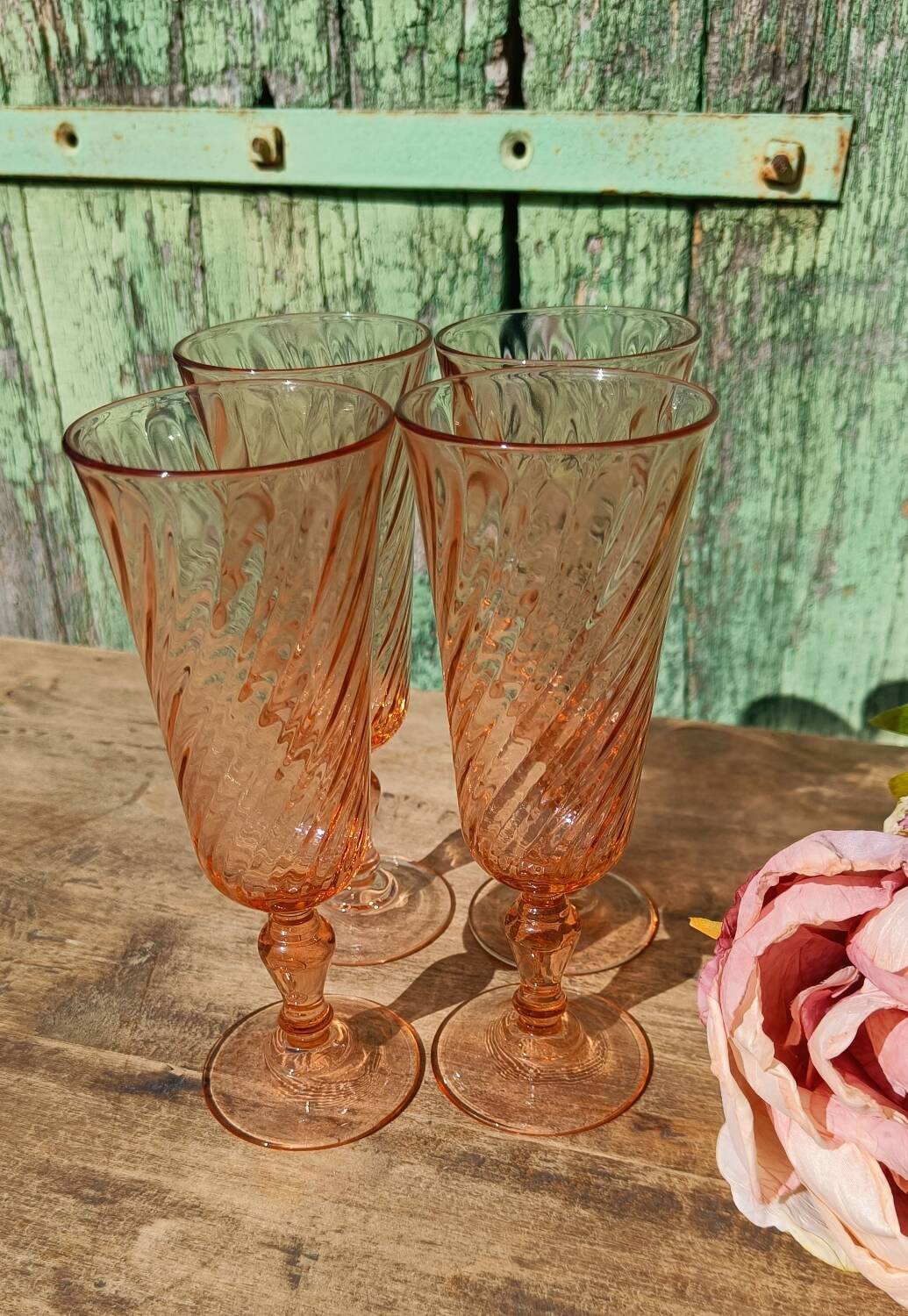 Rosaline champagne flute