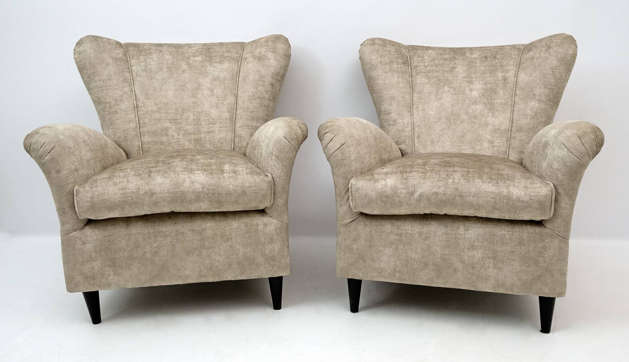 Attributed Gio Ponti Mid-Century Modern Italian Velvet Armchairs for ISA