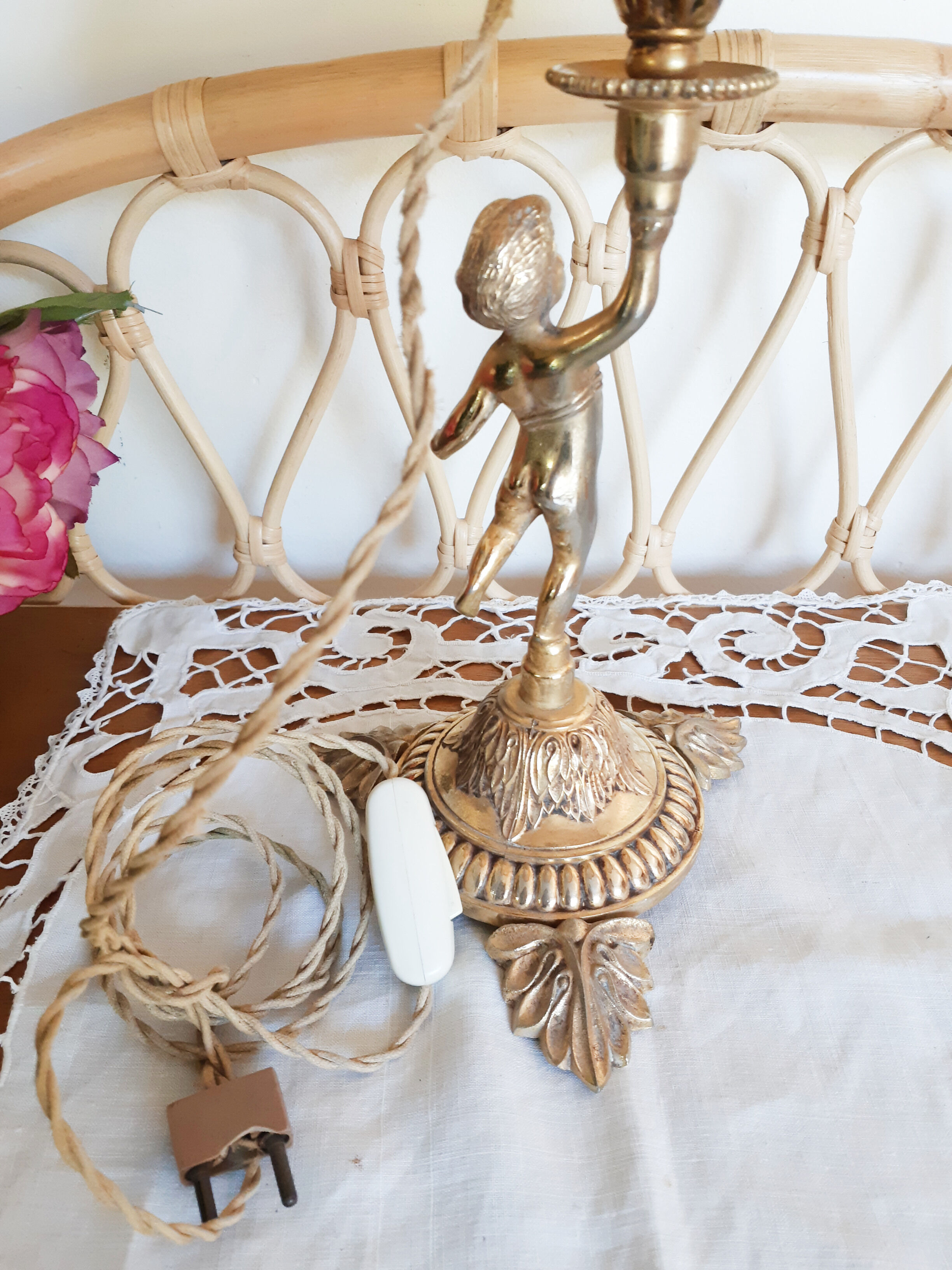 Bedside lamp, table, cherub in gilded brass