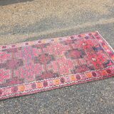 Oriental wool rug entirely handmade