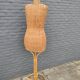 Mannequin  buste vintage en osier  et bambou