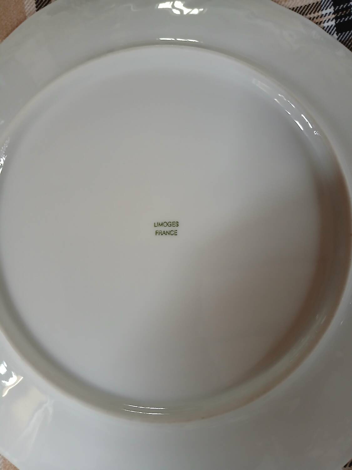 Small porcelain seashell dish