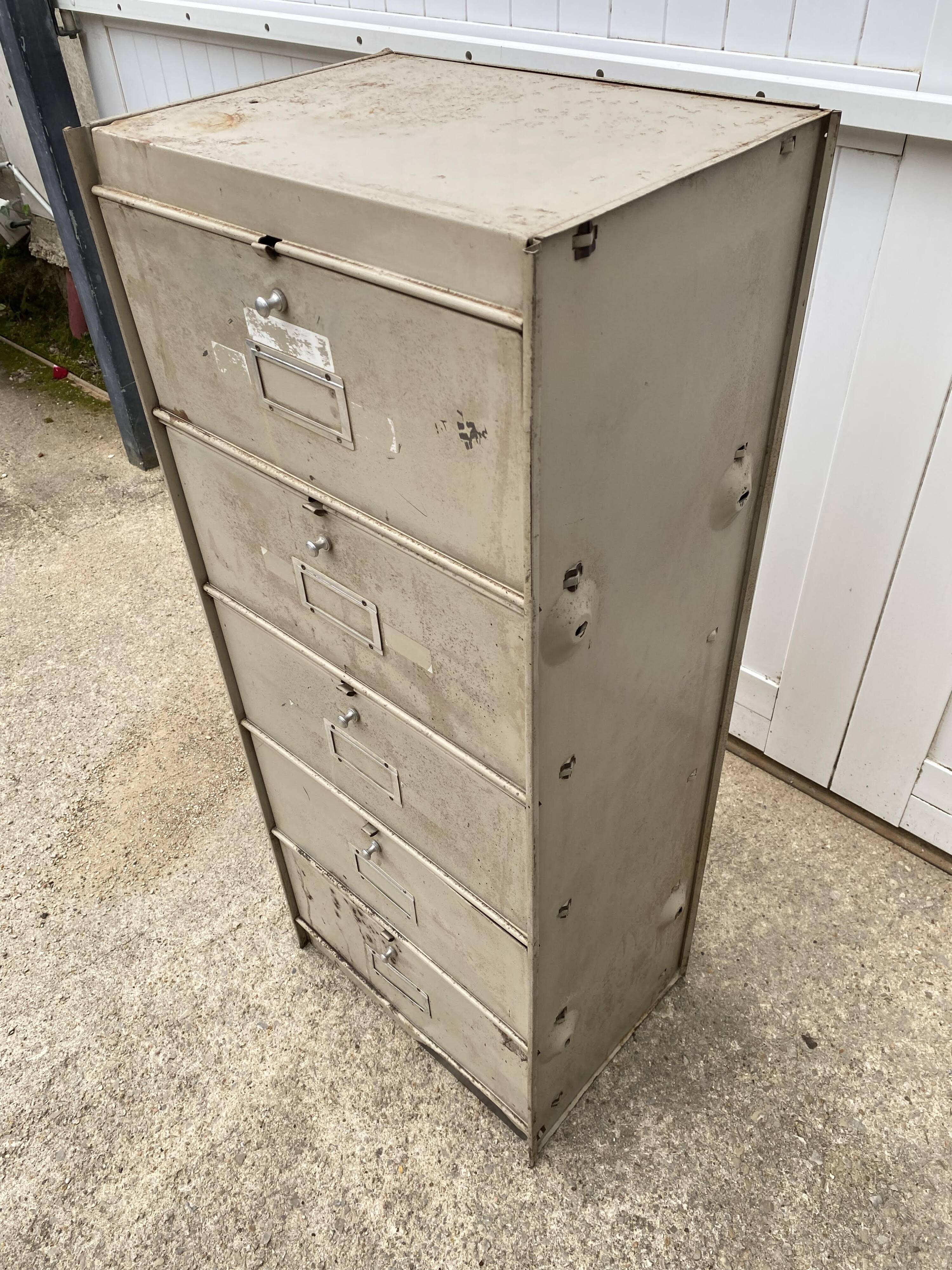Meuble à 5 clapets casier industriel métal Ronéo 1950