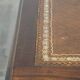 Bureau anglais 9 tiroirs en bois et cuir