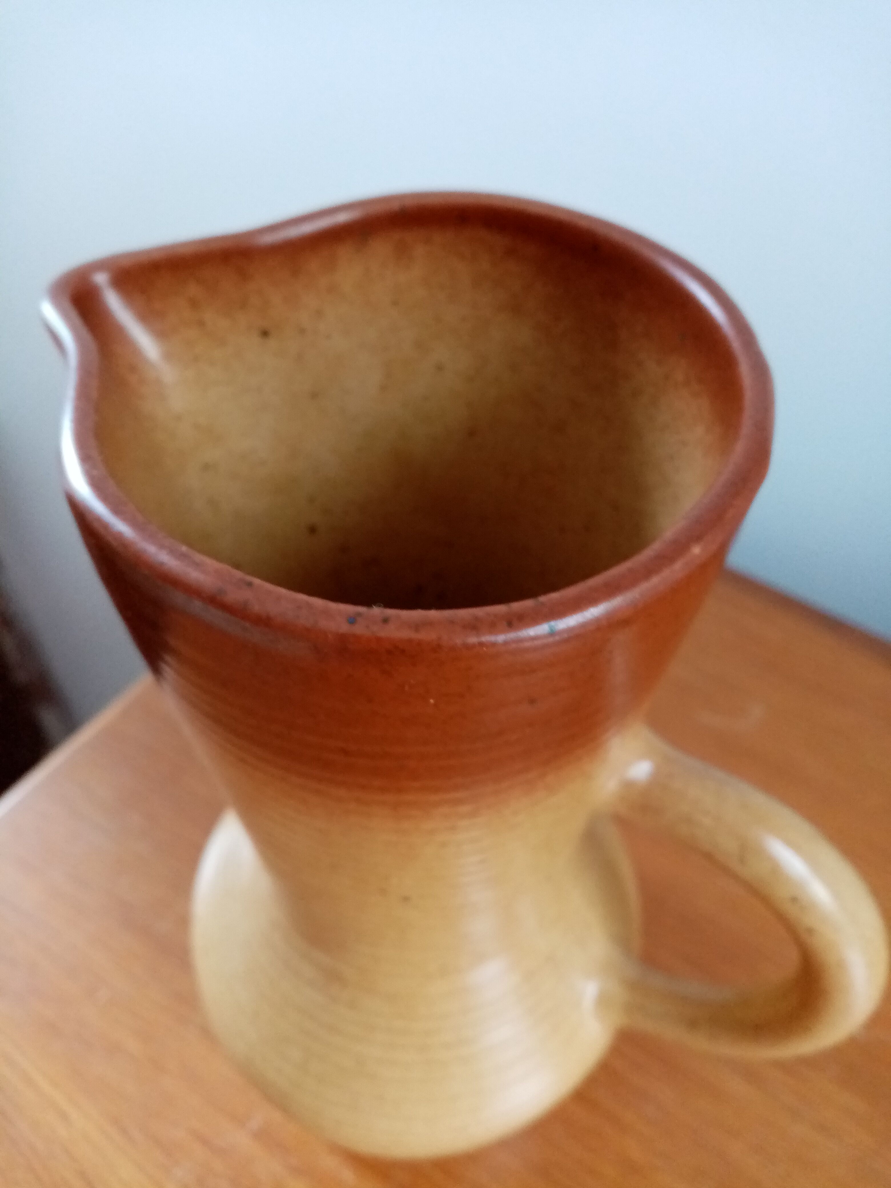 Digoin sandstone carafe