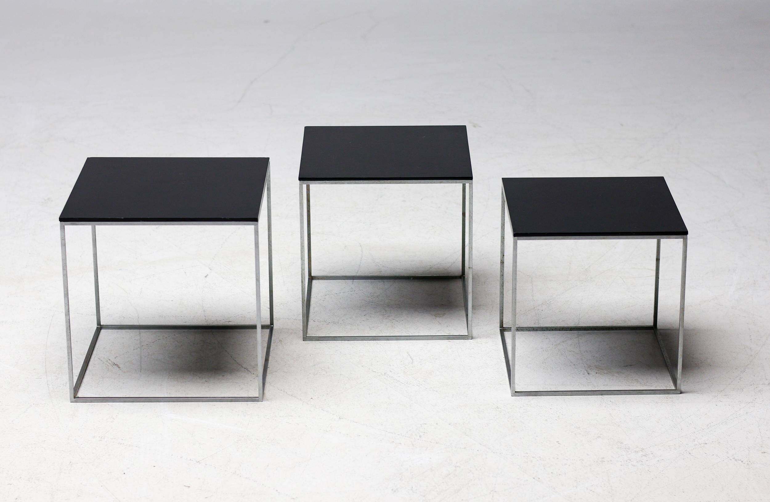 Tables gigognes PK71 de Poul Kjærholm pour E. Kold Christensen, début de la production de 1960