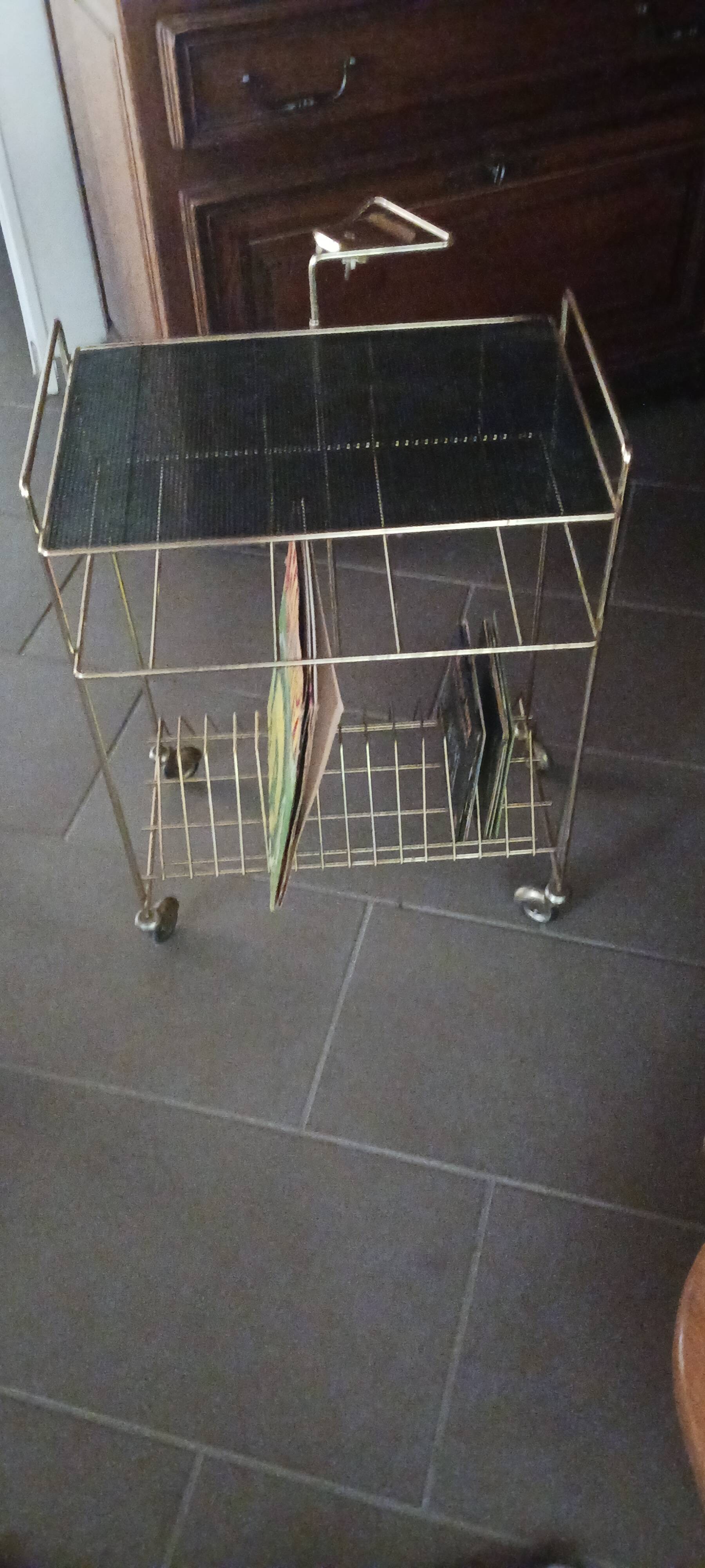 Desserte porte vinyles et platine