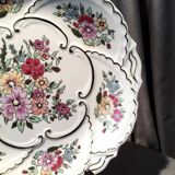 Pie dish or decorative porcelain dish with floral decoration