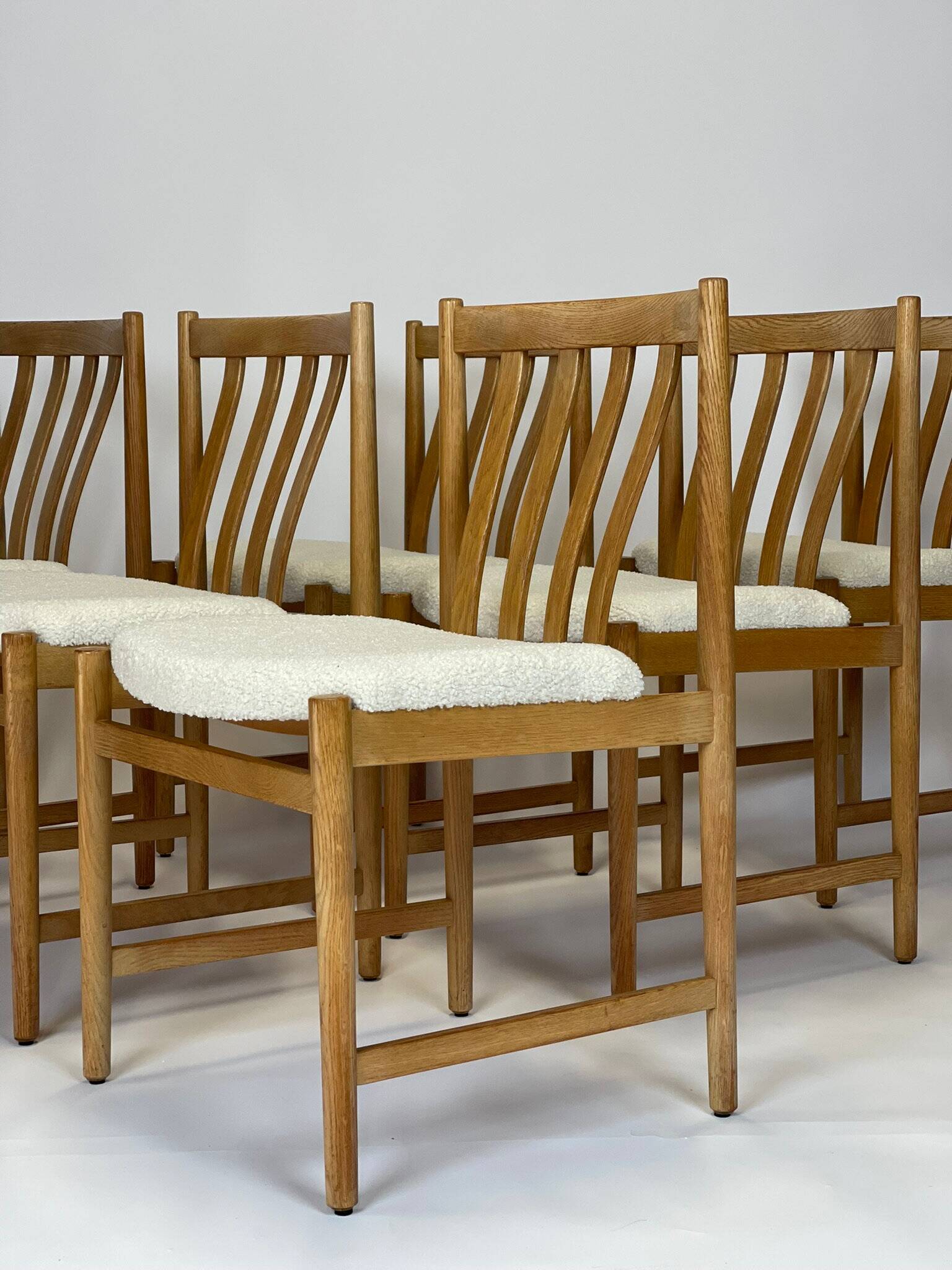 Set of 6 Scandinavian oak chairs