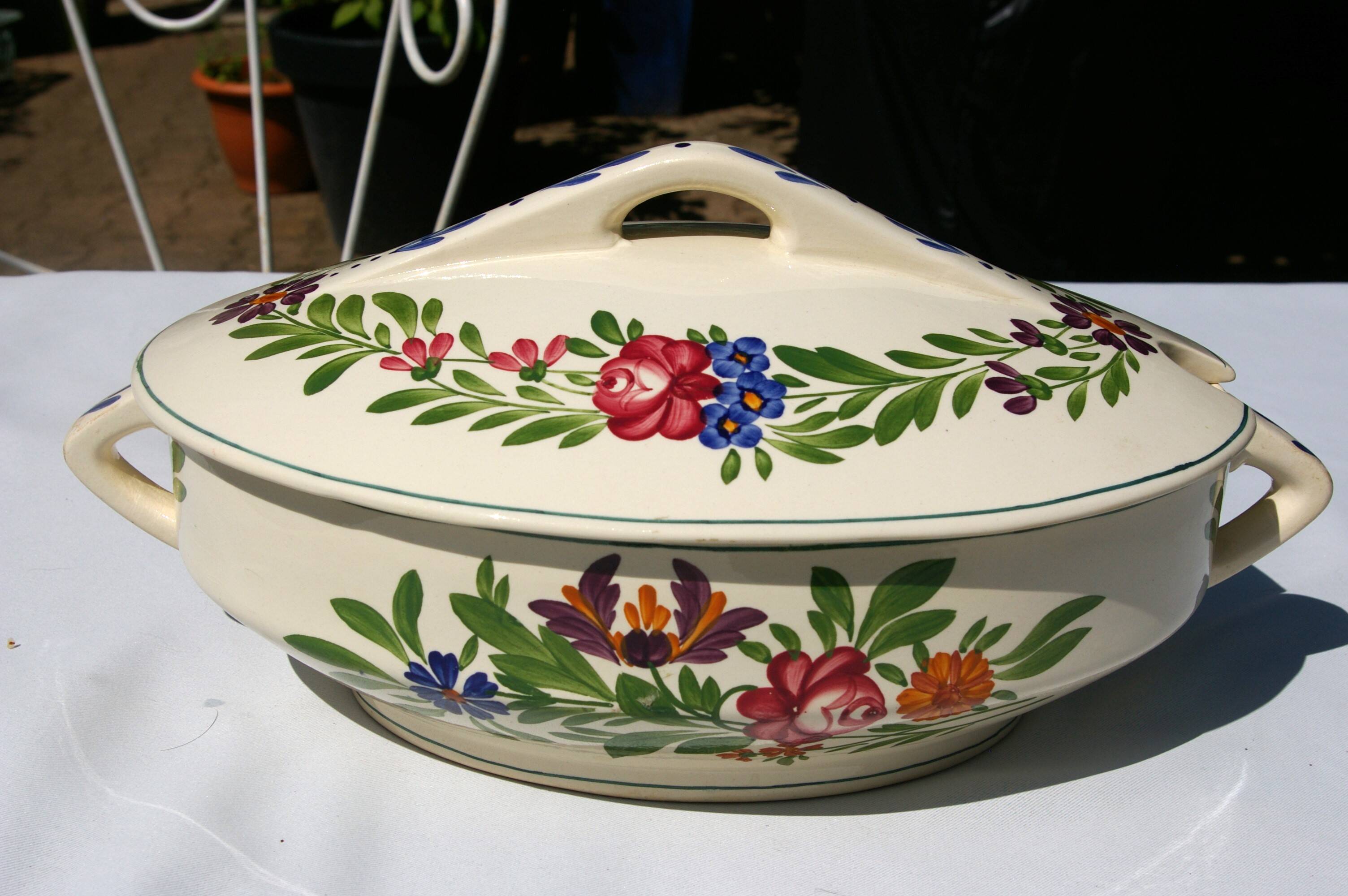 Earthenware tureen UC Sarreguemines Rusticana model hand painted floral decoration