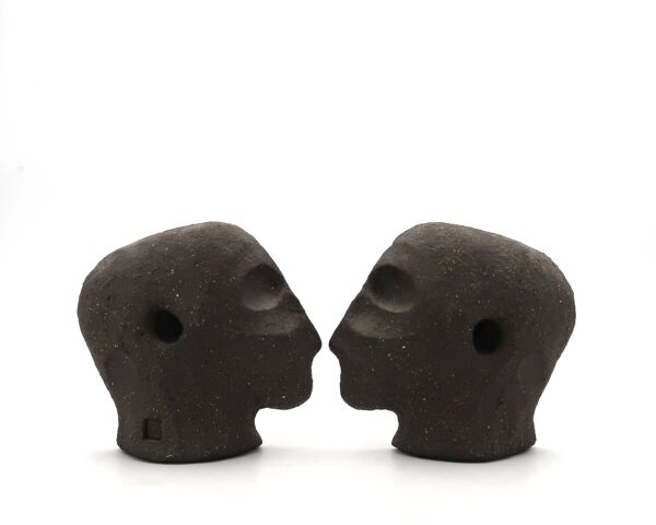 Sculptures en céramique formant une tête de Salvatore Parisi