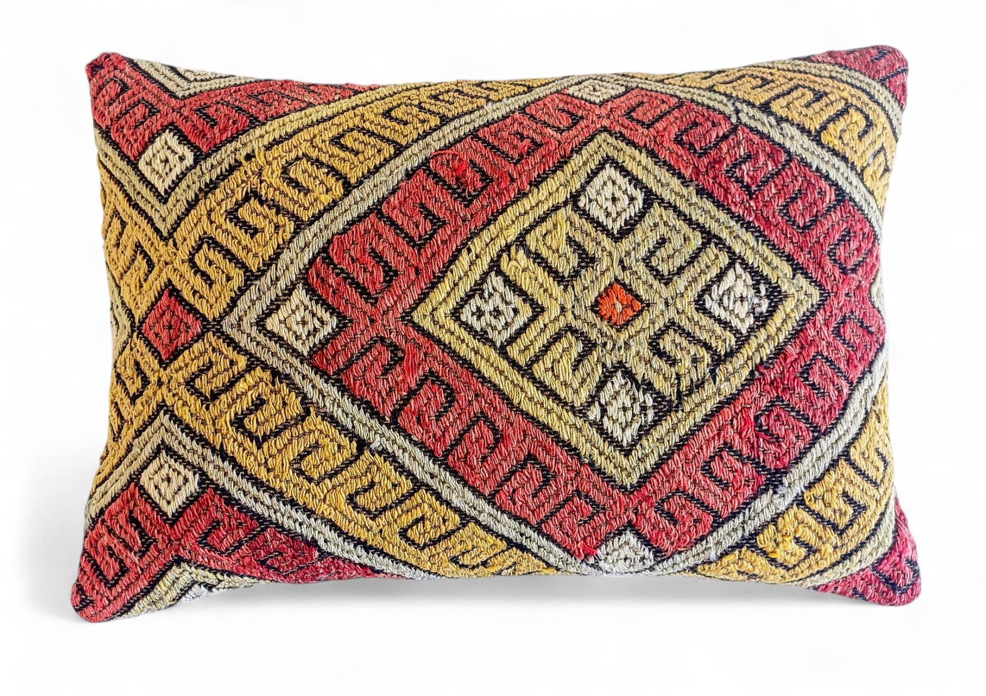 Coussin en kilim en laine tissé à la main vintage, style mauresque, milieu du 20e siècle