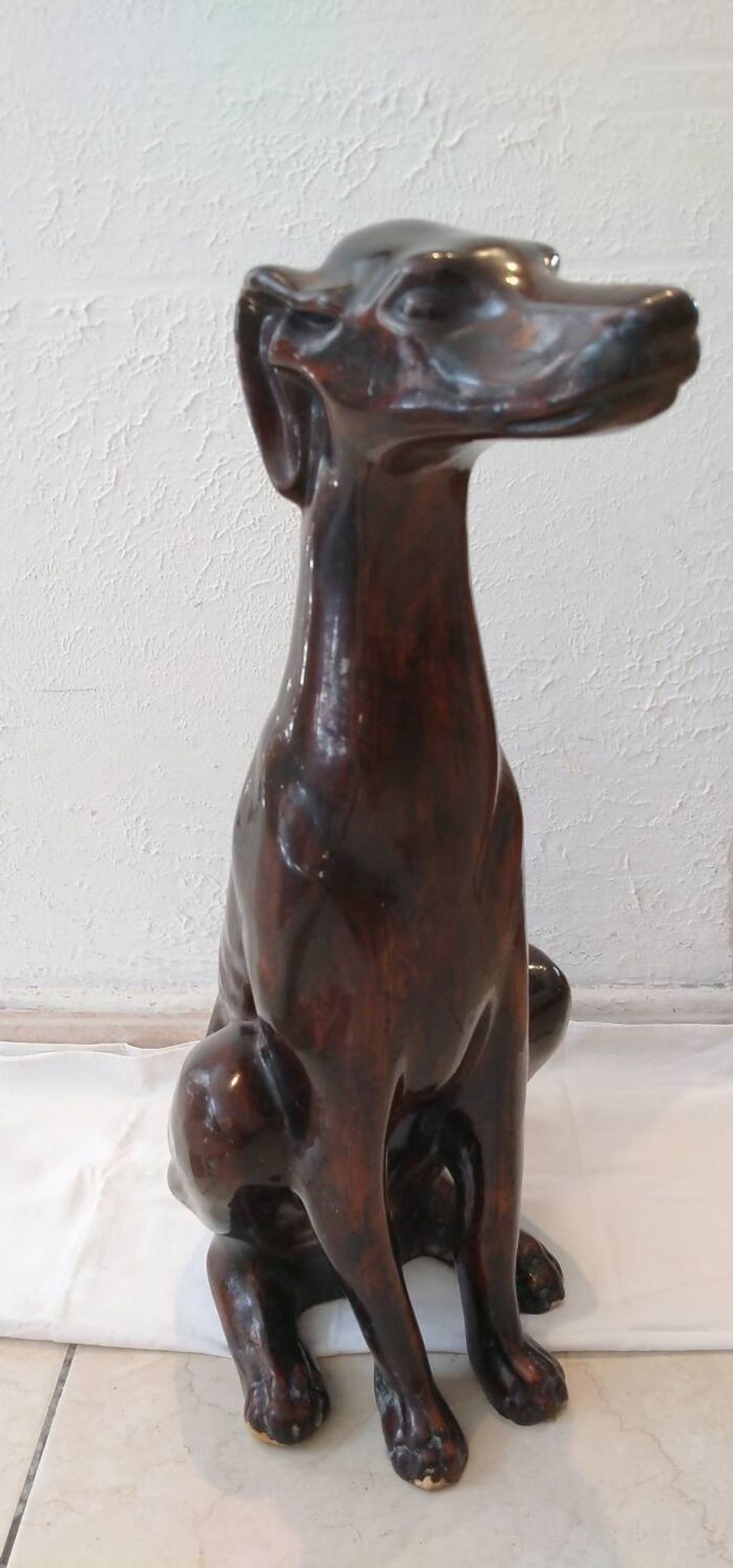 Greyhound statue from the early 20th century
