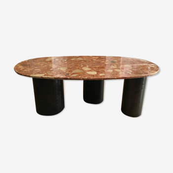 Earth-coloured marble coffee table