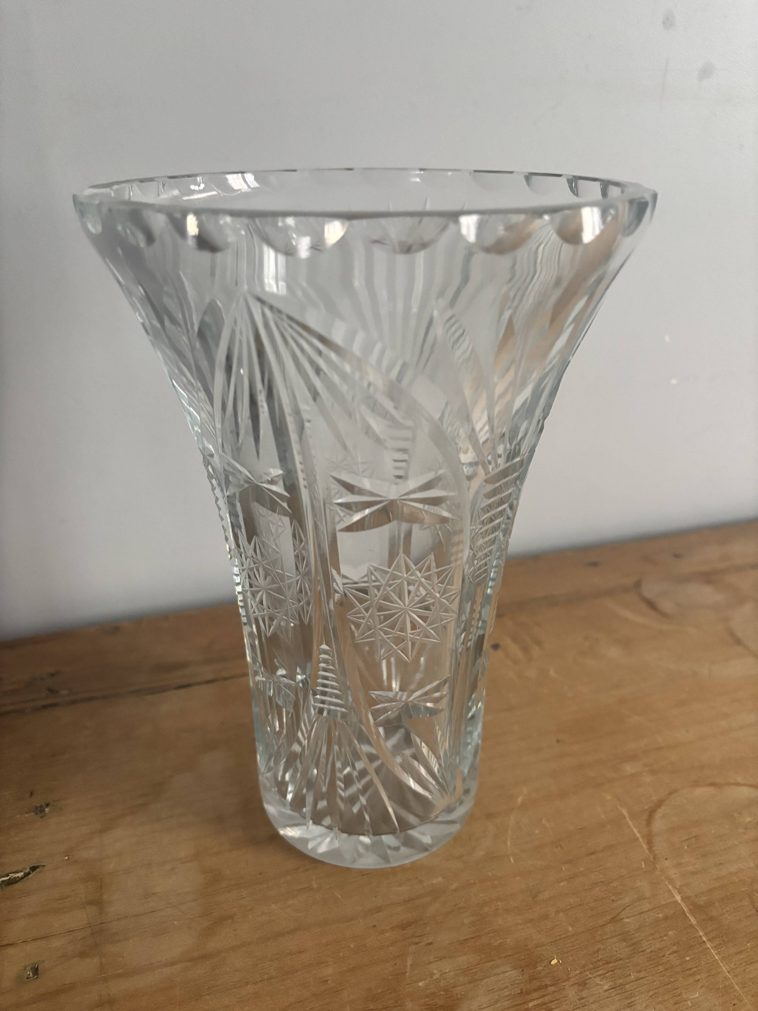 Vase en cristal taillé