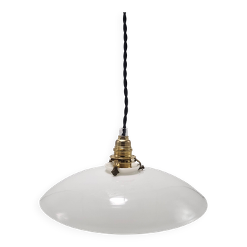 Suspension en opaline