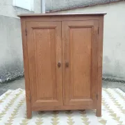 Small oak buffet Parisian style