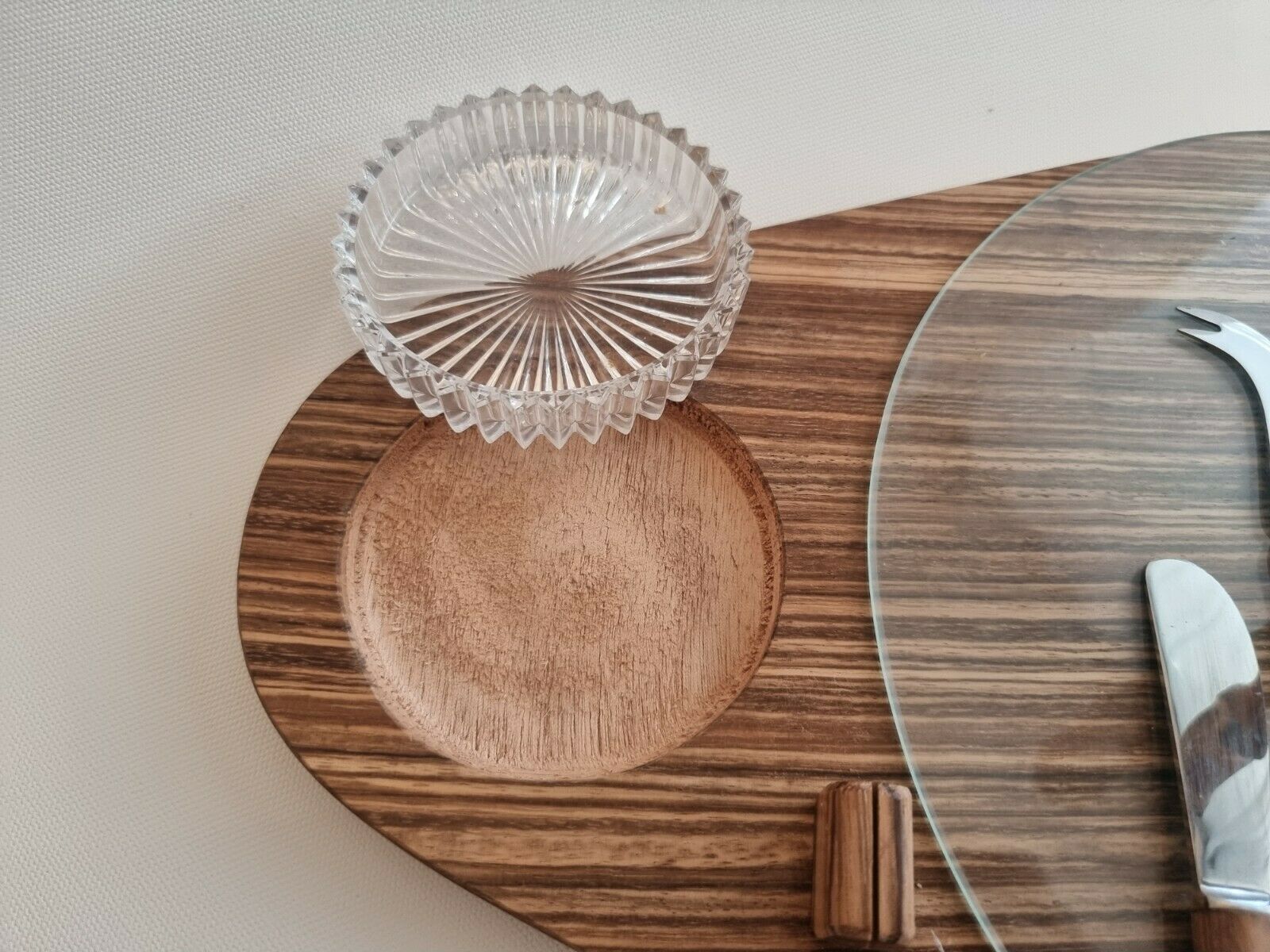 Zingana cheese platter / vintage bamboo