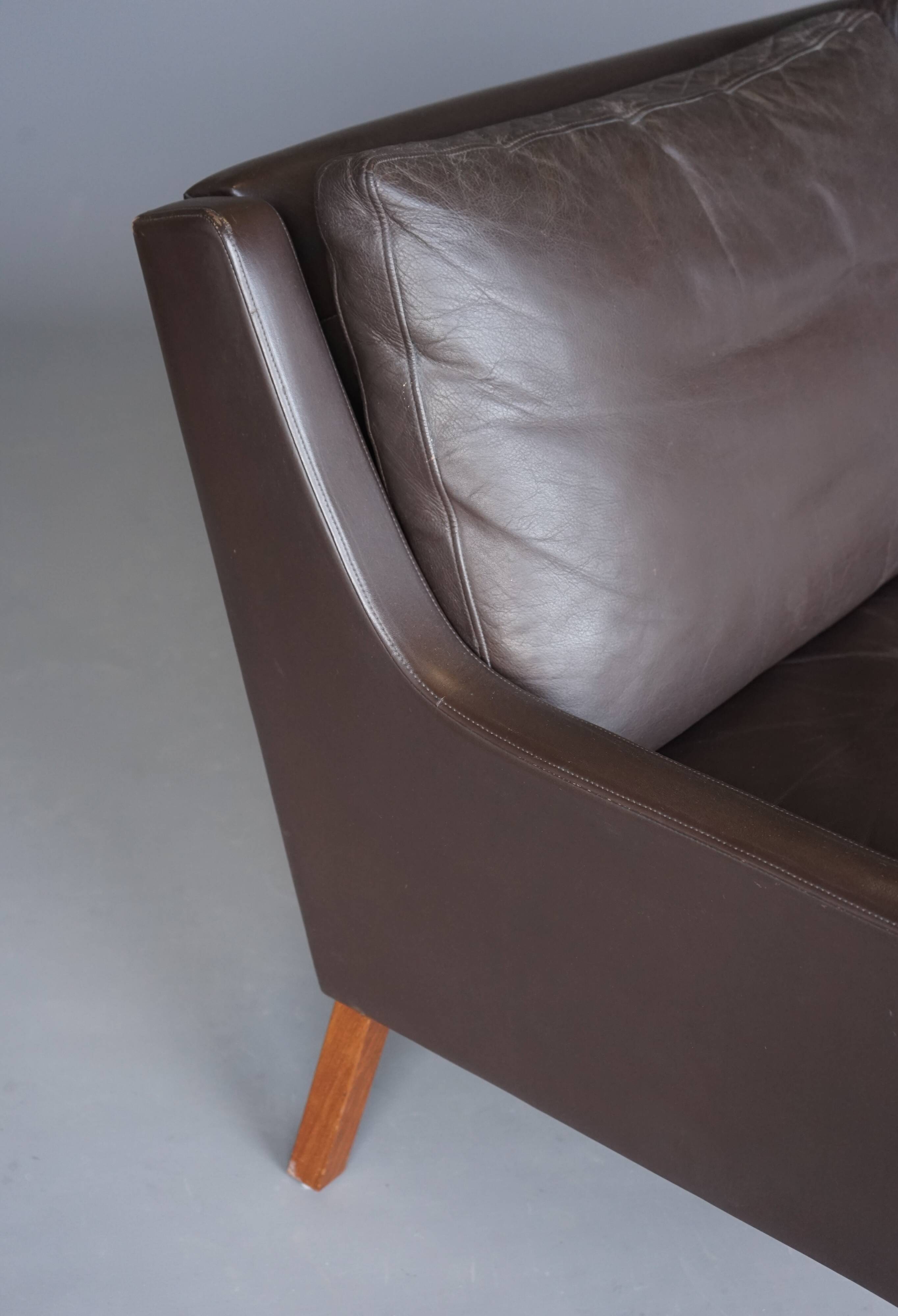 Canapé en cuir deux places danois par Georg Thams, Danemark, années 1960.