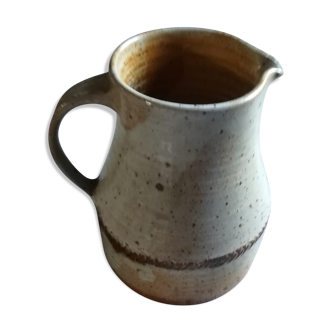 Pot à eau en grès