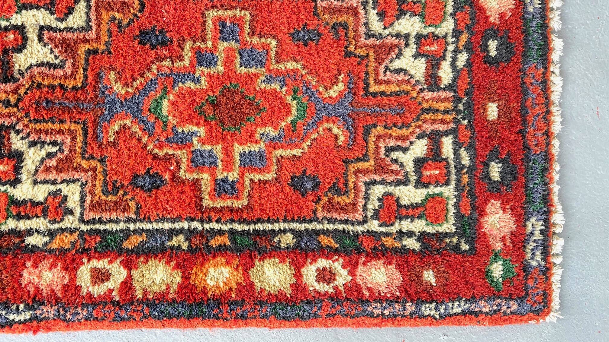 tapis velouré oriental vintage - 40cm x 62cm