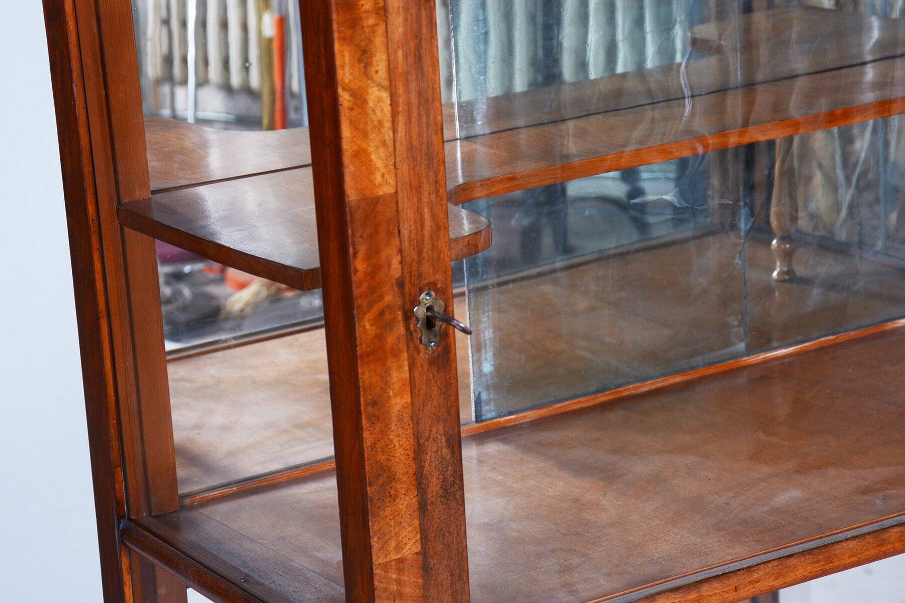 Biedermeier Display Cabinet in Walnut, 1830s