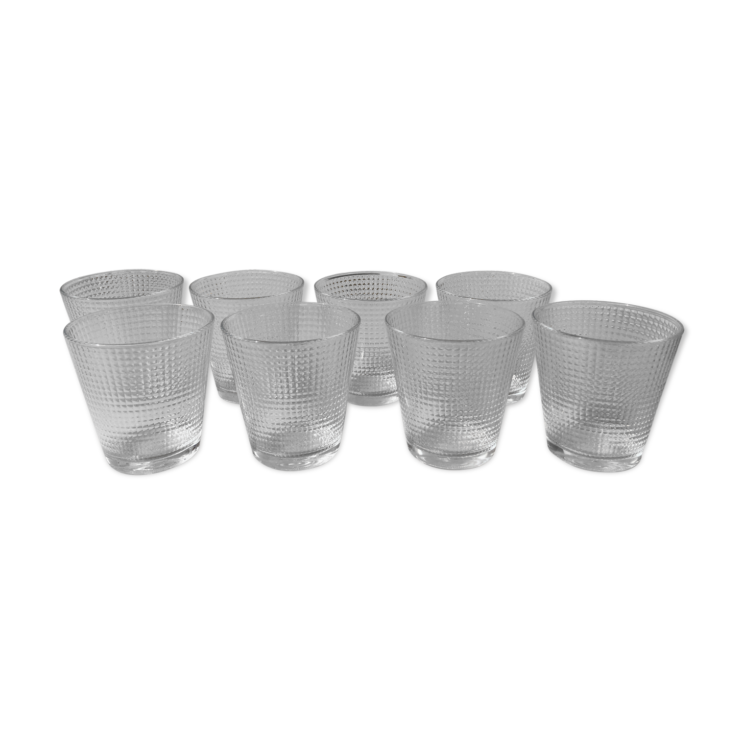 8 water glasses
