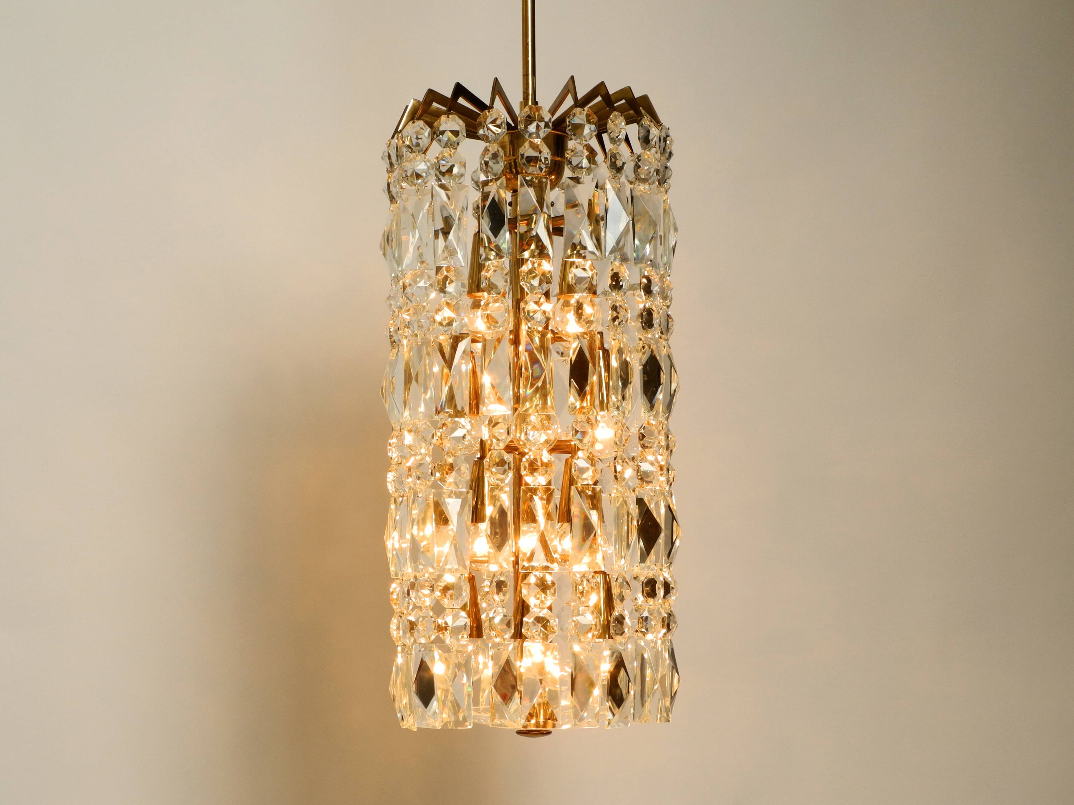 Lustre XL en cristal et laiton par Vereinigte Werkstätten